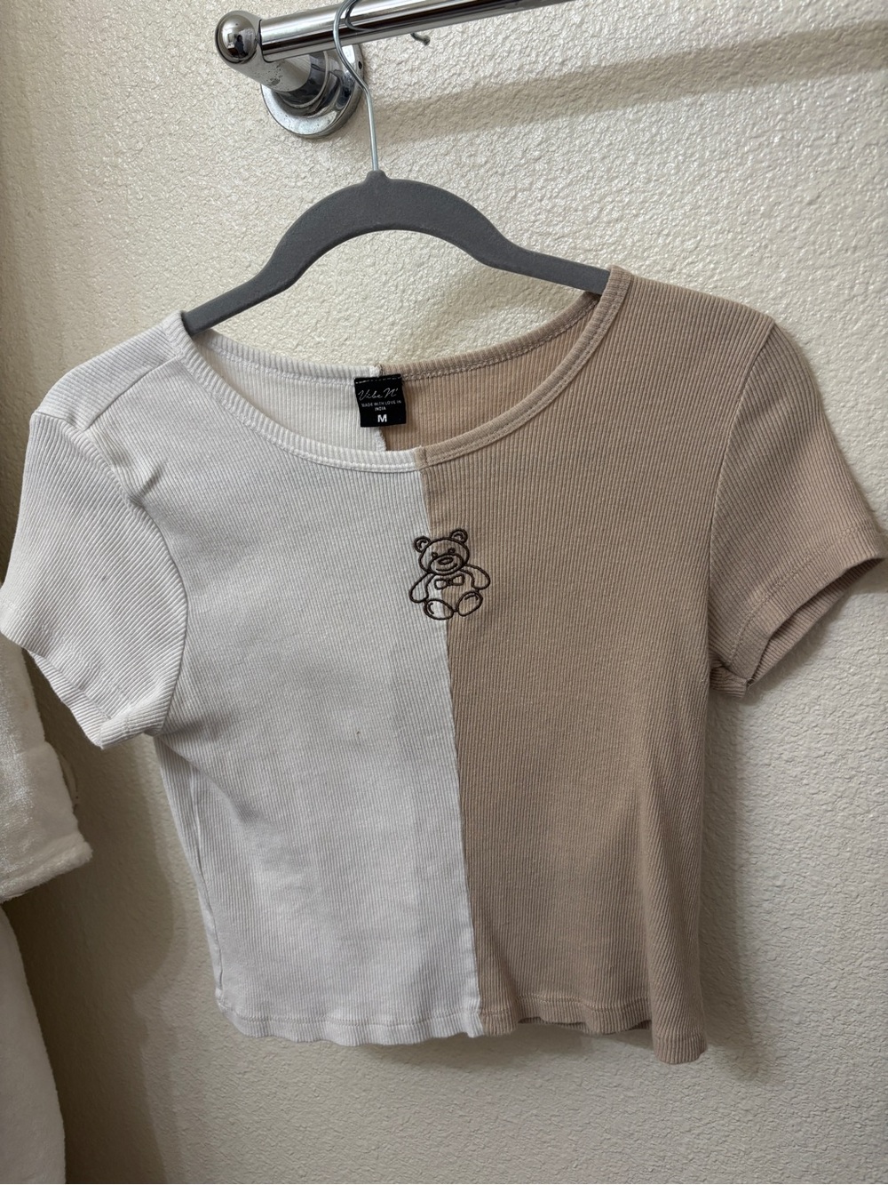 Vibe Two-Tone Teddy Crop Top - Beige & White